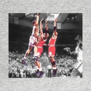 The Dunk: Starks with background T-Shirt